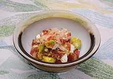 手早く和える簡単つまみ「アボカドまぐろチーズ」